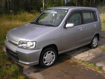 1999 Nissan Cube