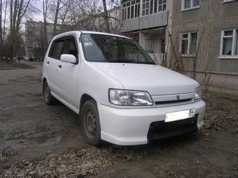 1999 Nissan Cube