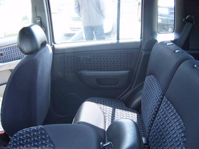 1999 Nissan Cube