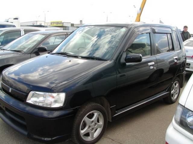 1999 Nissan Cube