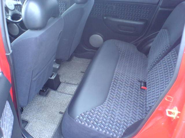 1999 Nissan Cube