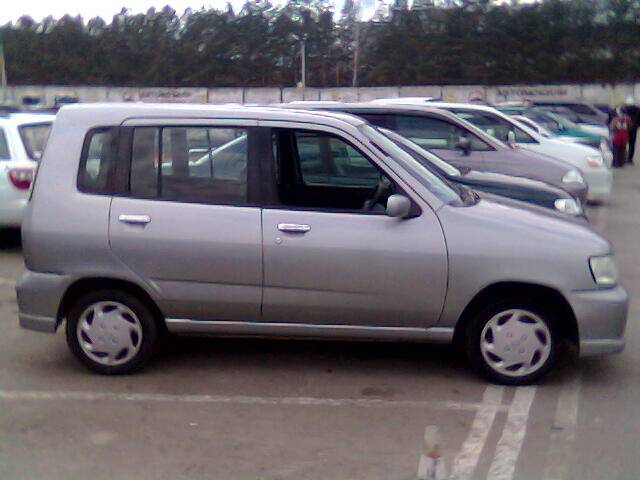 1999 Nissan Cube