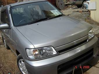 1999 Nissan Cube