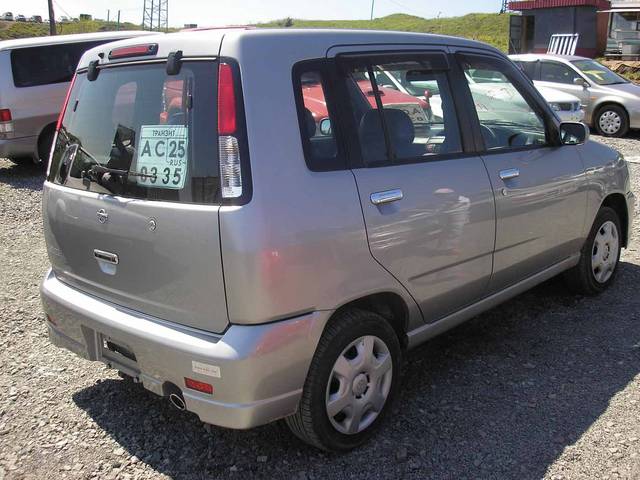 1999 Nissan Cube