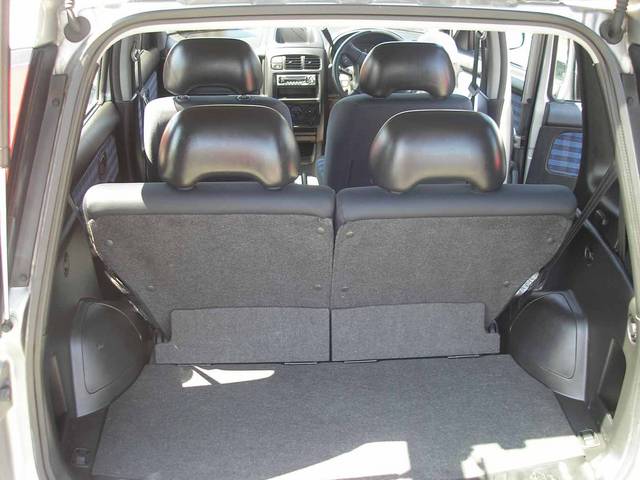 1999 Nissan Cube
