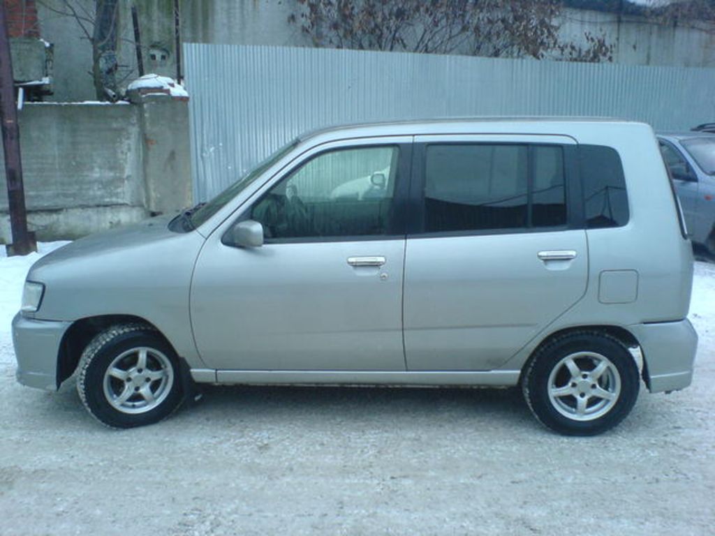 1999 Nissan Cube