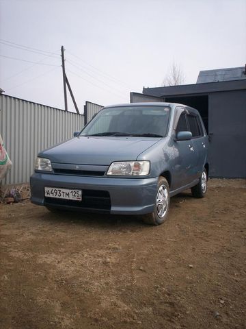 1999 Nissan Cube