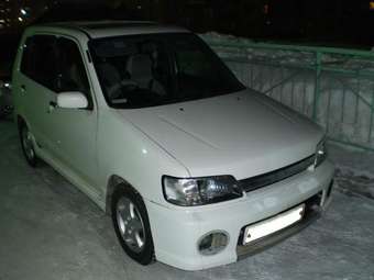 1999 Nissan Cube