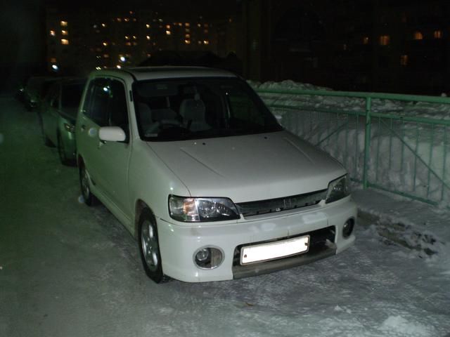 1999 Nissan Cube