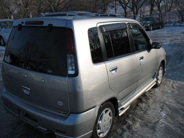 1999 Nissan Cube