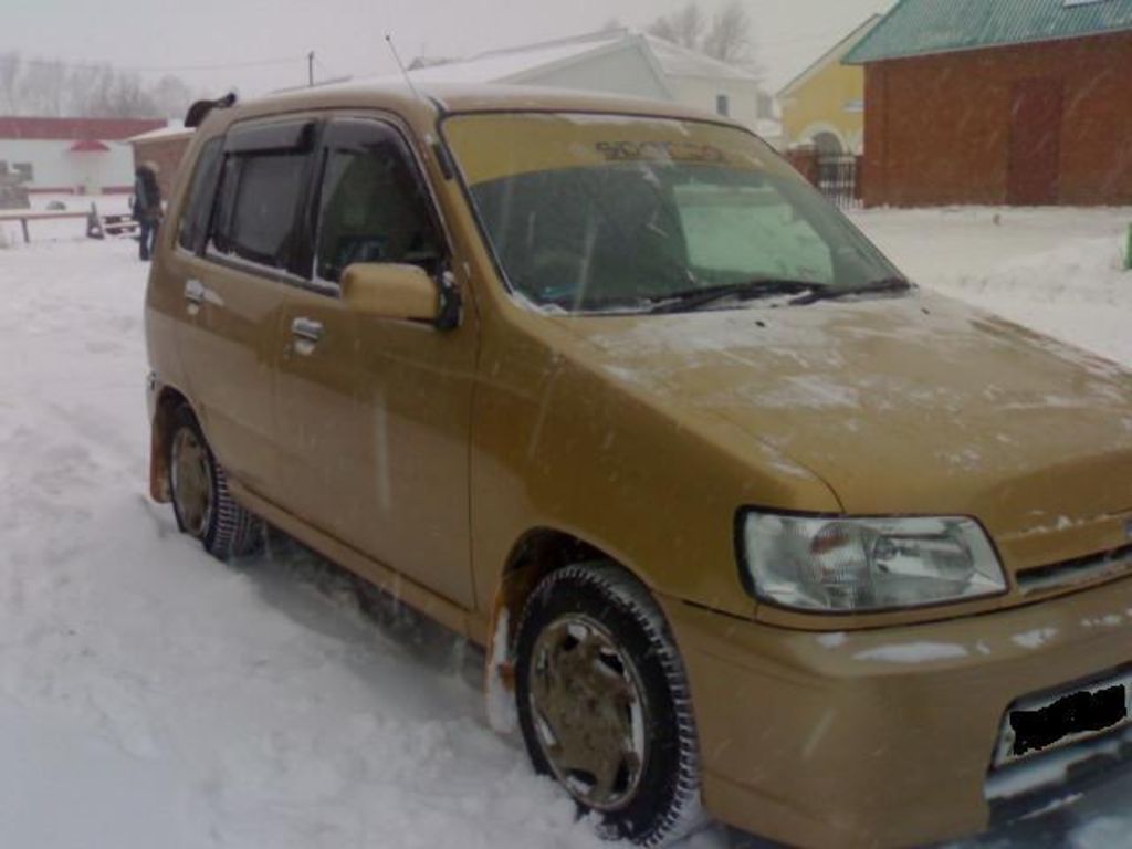 1999 Nissan Cube