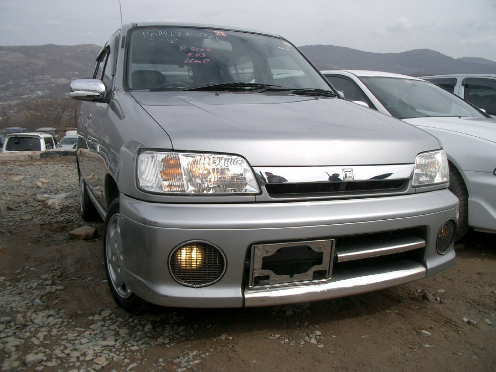 1999 Nissan Cube Pictures