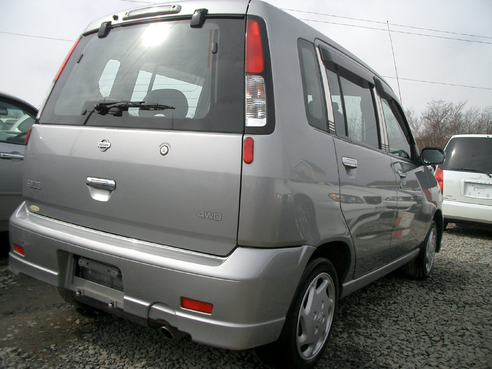 1999 Nissan Cube Pics