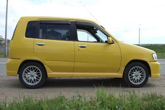 1999 Nissan Cube Pics