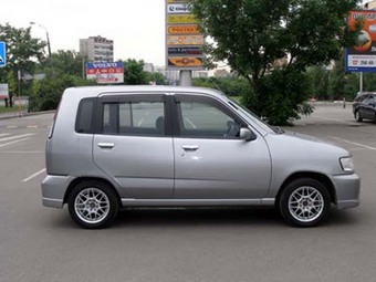 1999 Nissan Cube Images