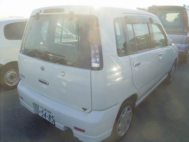 1999 Nissan Cube Photos