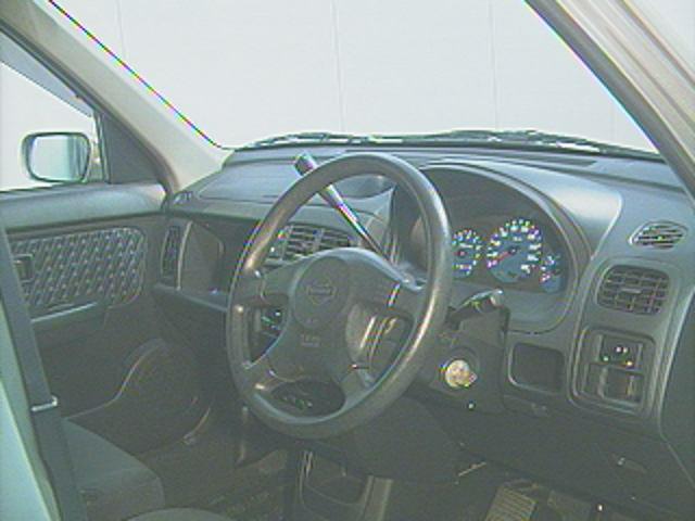 1999 Nissan Cube Pictures