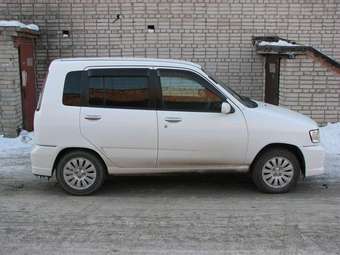 1999 Nissan Cube Pictures