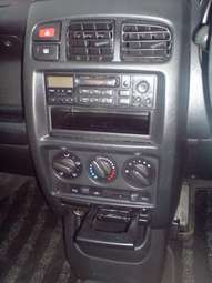 1999 Nissan Cube Pictures