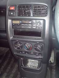 1999 Nissan Cube Pictures