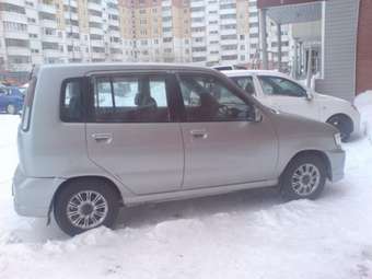 1999 Nissan Cube Pictures