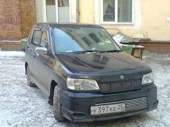 1999 Nissan Cube Photos