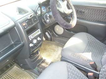 1999 Nissan Cube Pics
