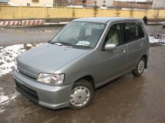 1999 Nissan Cube Pictures