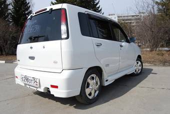 1999 Nissan Cube Pictures