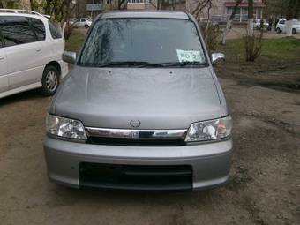 1999 Nissan Cube Photos