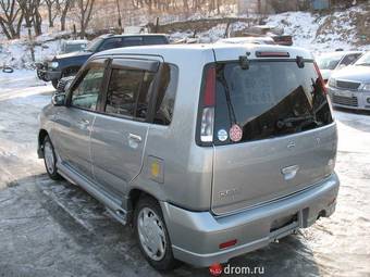 1999 Nissan Cube Pictures