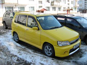 1999 Nissan Cube Wallpapers