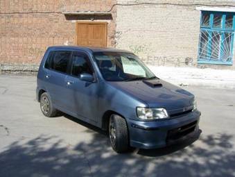1999 Nissan Cube Pictures