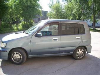 1999 Nissan Cube Pics
