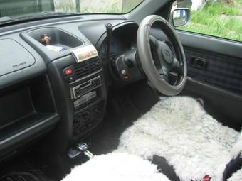 1999 Nissan Cube Pictures