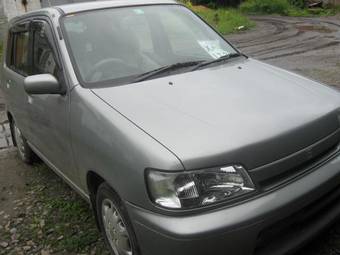 1999 Nissan Cube Pictures