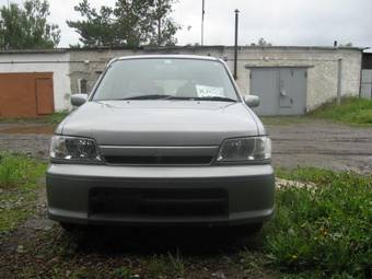 1999 Nissan Cube Photos
