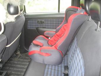 1999 Nissan Cube Photos