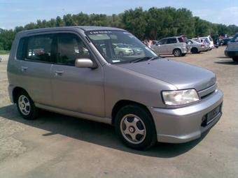 1999 Nissan Cube Pictures