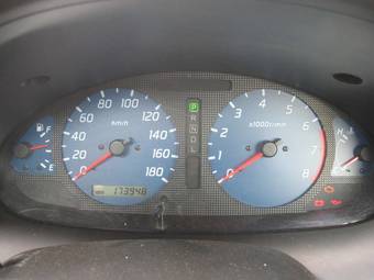 1999 Nissan Cube Pictures