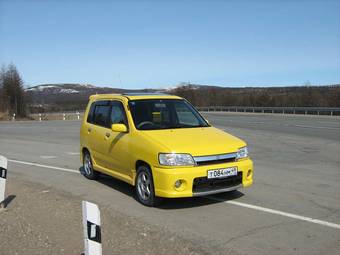 1999 Nissan Cube Pictures