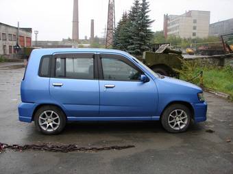 1999 Nissan Cube Pics