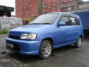 1999 Nissan Cube Pictures