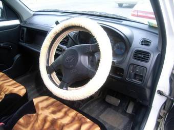 1999 Nissan Cube Photos
