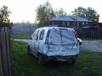 1999 Nissan Cube Pictures