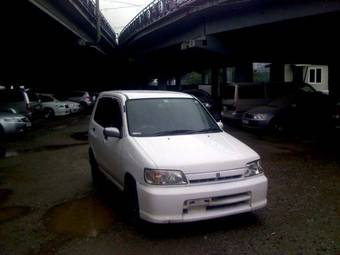 1999 Nissan Cube Photos