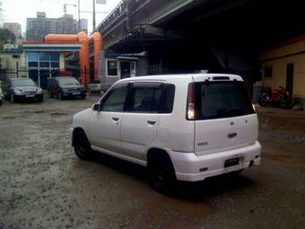 1999 Nissan Cube Photos