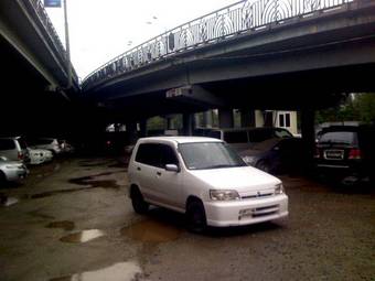 1999 Nissan Cube Photos