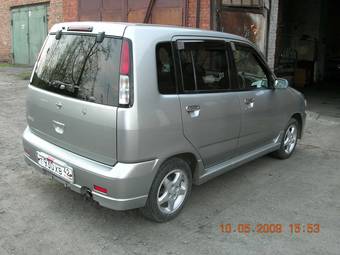 1999 Nissan Cube Pictures