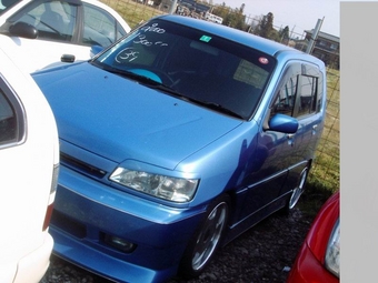 2000 Nissan Cube